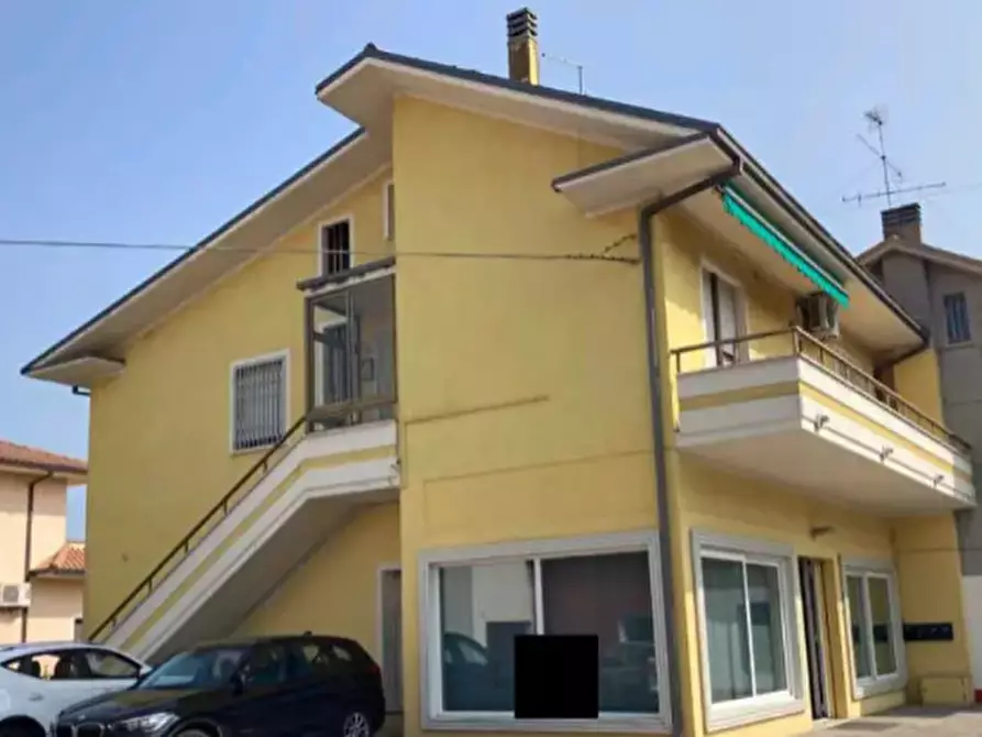 Immagine 1 di Appartamento in vendita  in Via Flaminia a Cartoceto