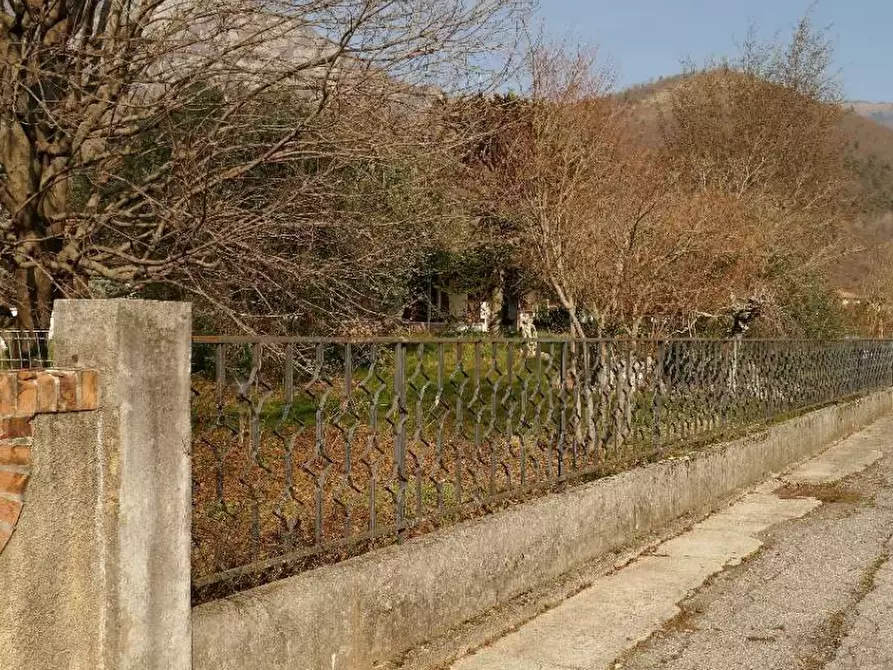 Immagine 3 di Villa in vendita  in Via Giuseppe Mazzini a Montereale Valcellina