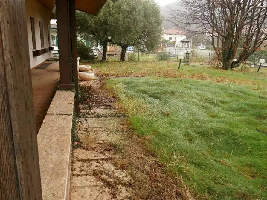Immagine 12 di Villa in vendita  in Via Giuseppe Mazzini a Montereale Valcellina