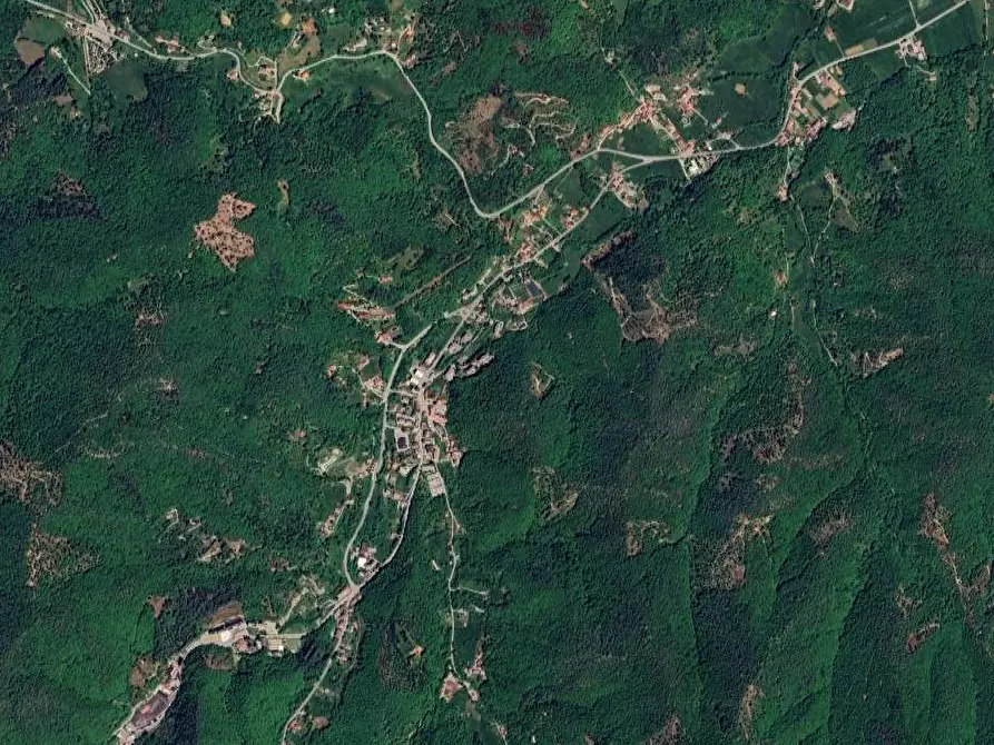 Immagine 25 di Stabile in vendita  in Via Viet  a Roccaforte Mondovì