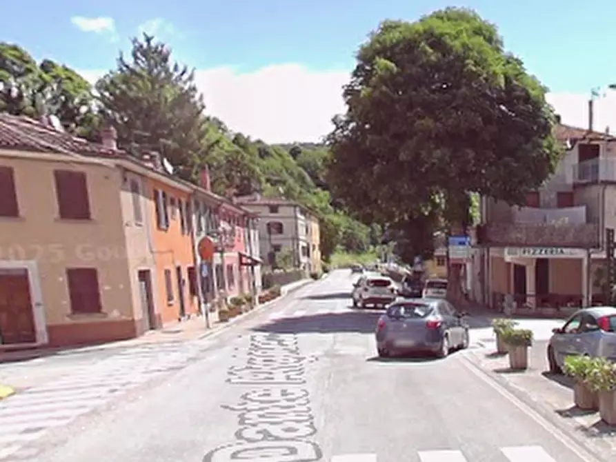 Immagine 12 di Porzione di casa in vendita  in Via Dante Alighieri a Apecchio