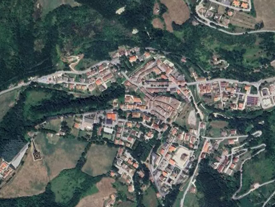 Immagine 18 di Porzione di casa in vendita  in Via Dante Alighieri a Apecchio