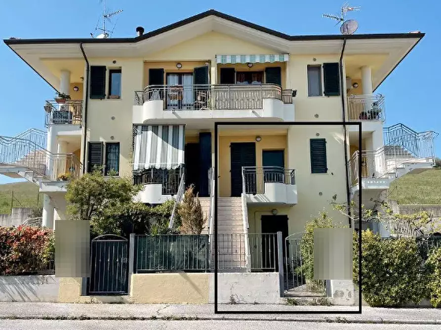 Immagine 1 di Appartamento in vendita  in Via F.lli Rosselli a Tavullia