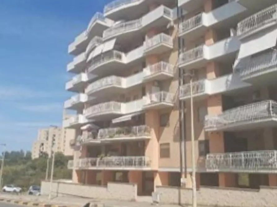 Immagine 5 di Appartamento in vendita  in Via Pino Romualdi a Pomezia