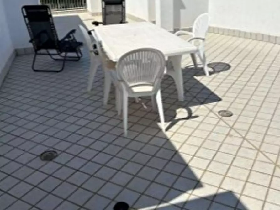 Immagine 11 di Appartamento in vendita  in Via Pino Romualdi a Pomezia