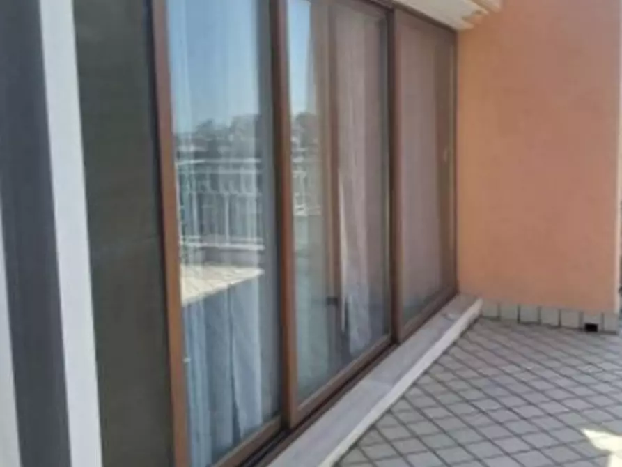 Immagine 16 di Appartamento in vendita  in Via Pino Romualdi a Pomezia