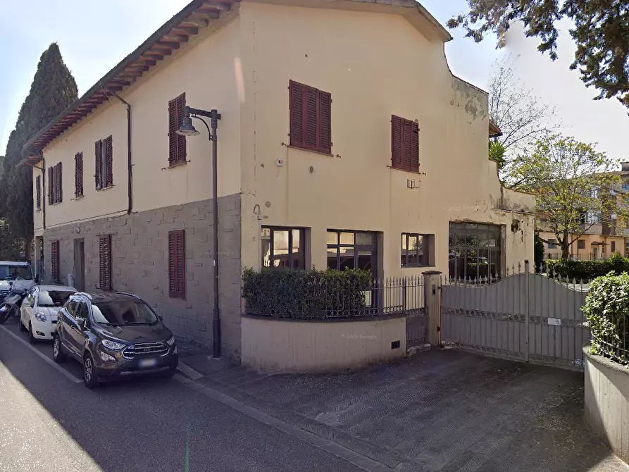 Immagine 1 di Appartamento in vendita  in via Montello a Campi Bisenzio