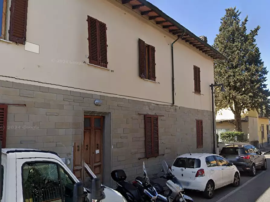 Immagine 3 di Appartamento in vendita  in via Montello a Campi Bisenzio