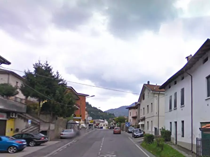 Immagine 9 di Appartamento in vendita  in Via G. Garibaldi a Lumezzane
