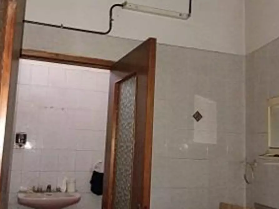 Immagine 9 di Laboratorio in vendita  in Via Vittorio Veneto a Sestu