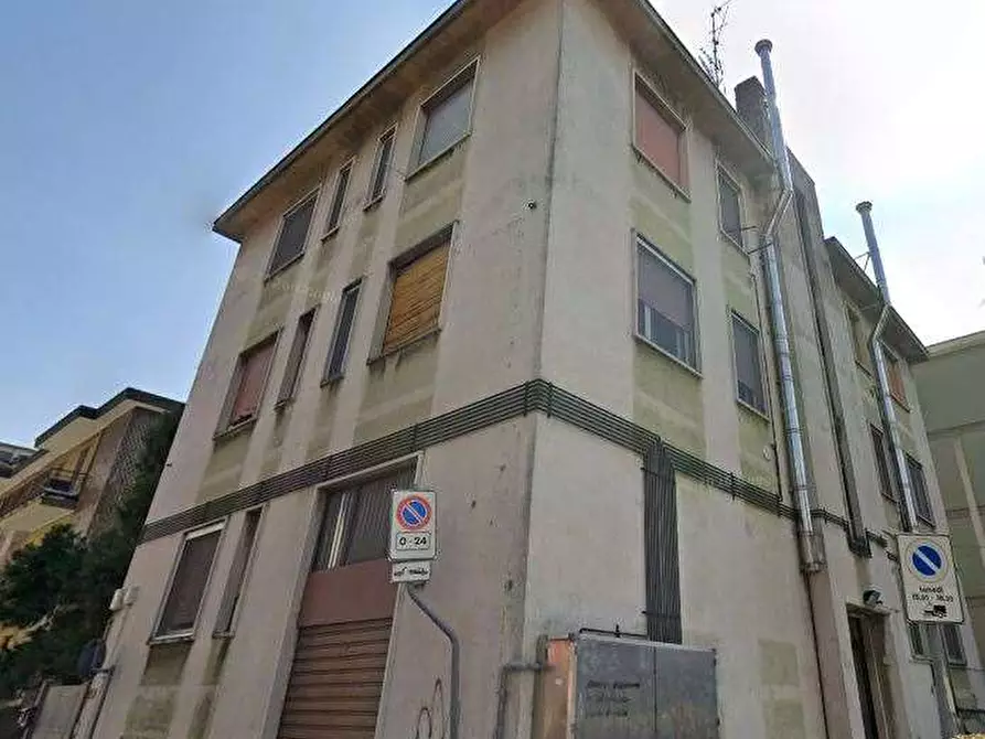 Immagine 6 di Appartamento in vendita  in Via Giosuè Carducci  a San Giuliano Milanese