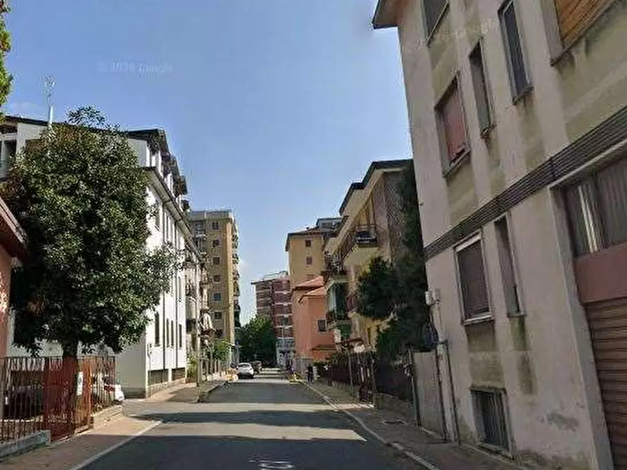 Immagine 7 di Appartamento in vendita  in Via Giosuè Carducci  a San Giuliano Milanese