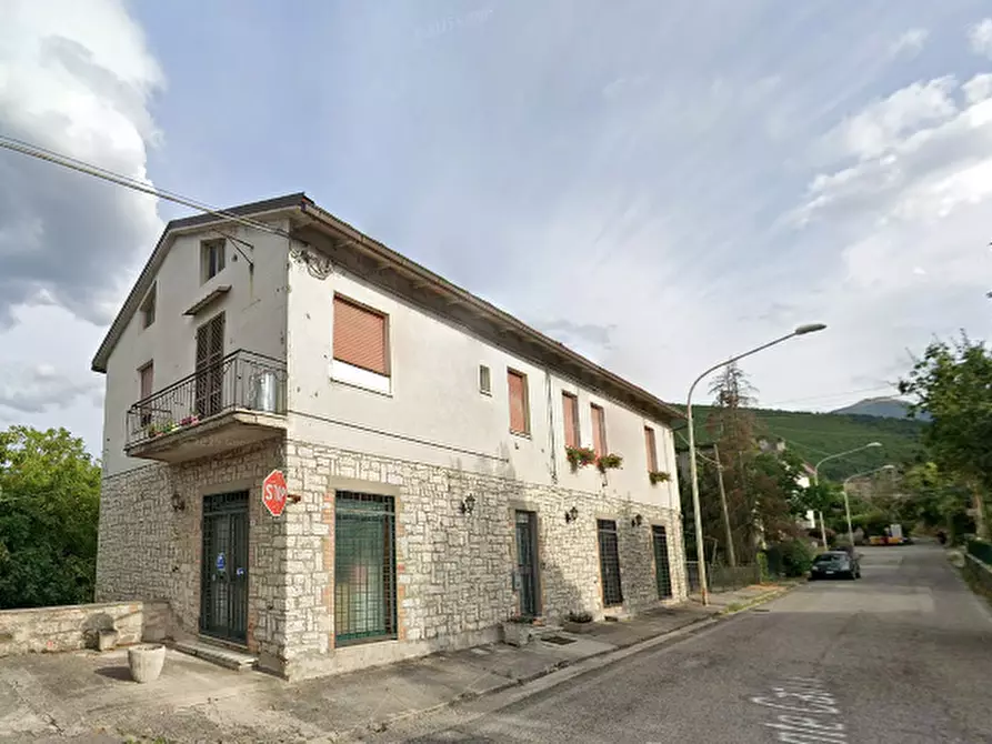 Immagine 14 di Stabile in vendita  in Via Monte Catria  a Frontone