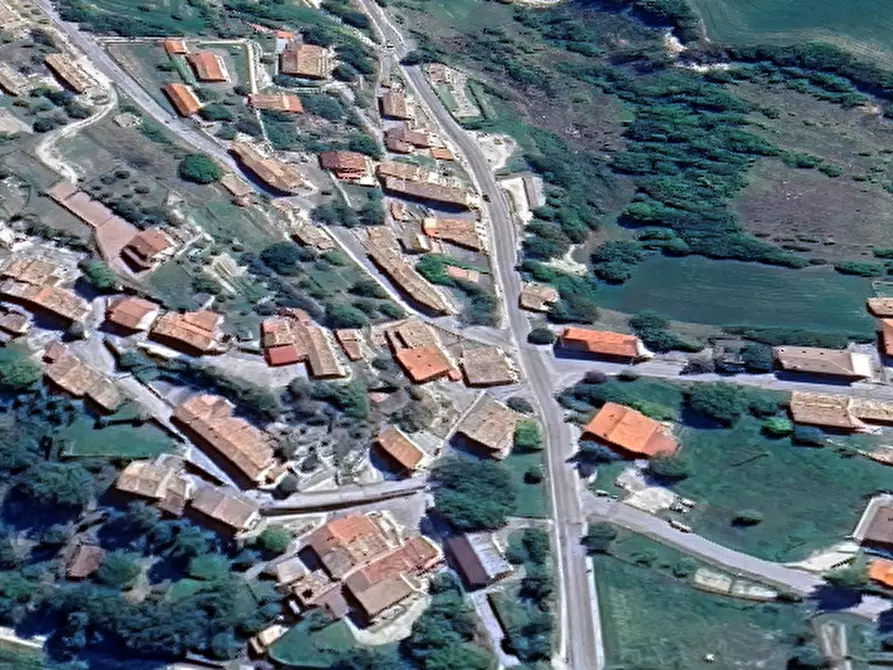 Immagine 24 di Stabile in vendita  in Via Monte Catria  a Frontone