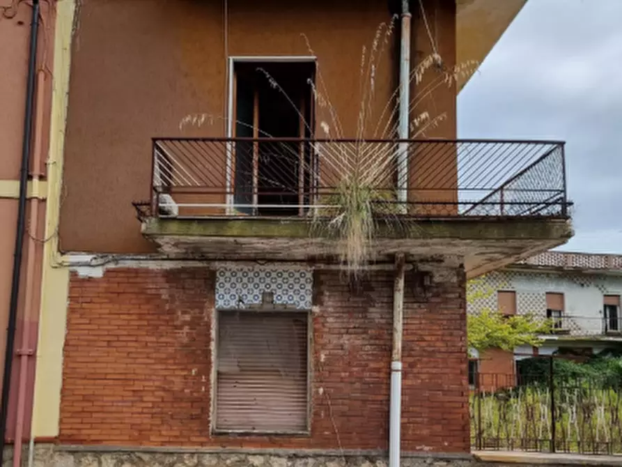 Immagine 1 di Appartamento in vendita  in Via Direttissima a Falciano Del Massico