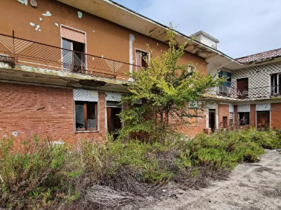 Immagine 5 di Appartamento in vendita  in Via Direttissima a Falciano Del Massico