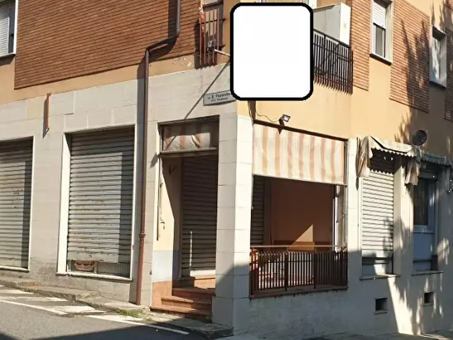 Immagine 1 di Negozio in vendita  in Via Papandrea  a Forno Canavese