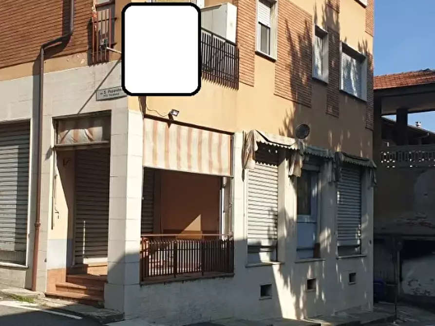 Immagine 2 di Negozio in vendita  in Via Papandrea  a Forno Canavese