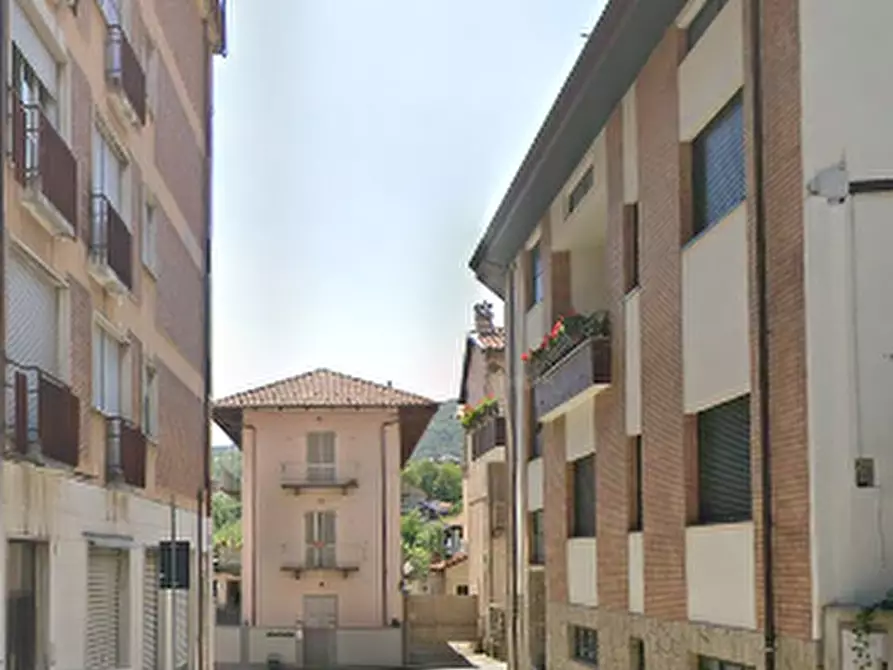 Immagine 6 di Negozio in vendita  in Via Papandrea  a Forno Canavese