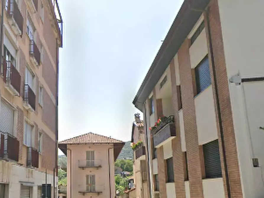 Immagine 7 di Negozio in vendita  in Via Papandrea  a Forno Canavese