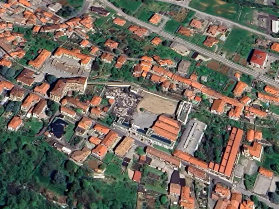 Immagine 8 di Negozio in vendita  in Via Papandrea  a Forno Canavese