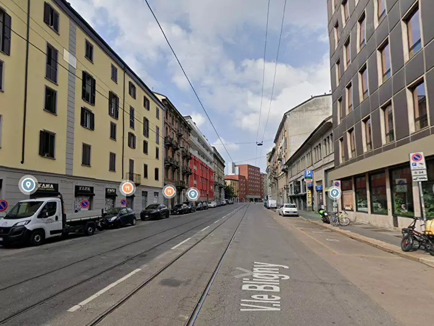 Immagine 10 di Magazzino in vendita  in V.le Bligny  a Milano