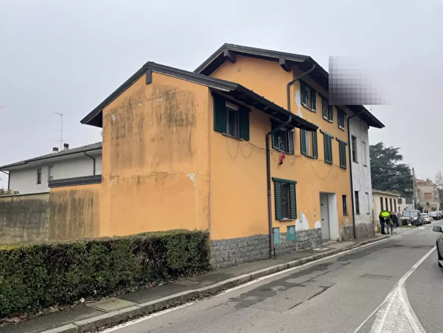 Immagine 1 di Casa indipendente in vendita  in Via Rho a Cornaredo