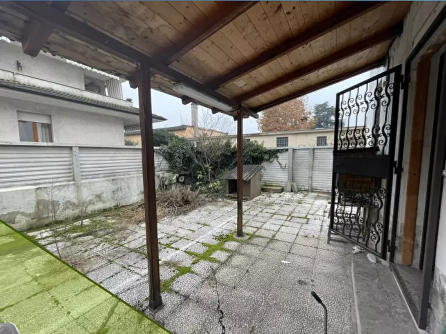 Immagine 5 di Casa indipendente in vendita  in Via Rho a Cornaredo