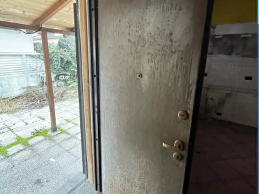 Immagine 7 di Casa indipendente in vendita  in Via Rho a Cornaredo