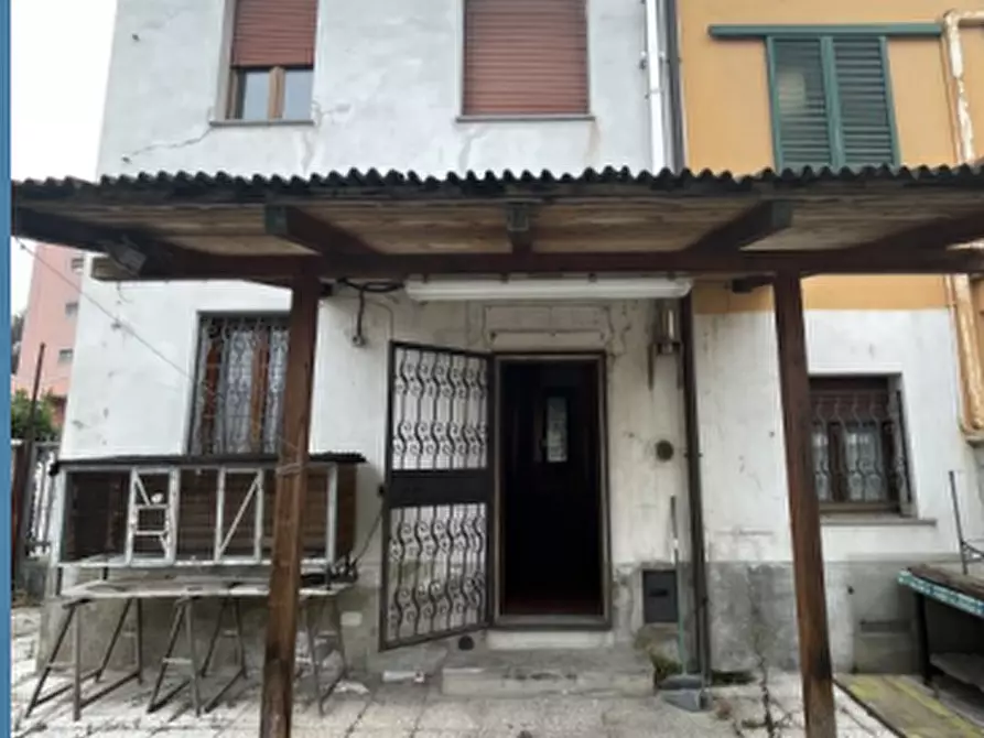 Immagine 9 di Casa indipendente in vendita  in Via Rho a Cornaredo