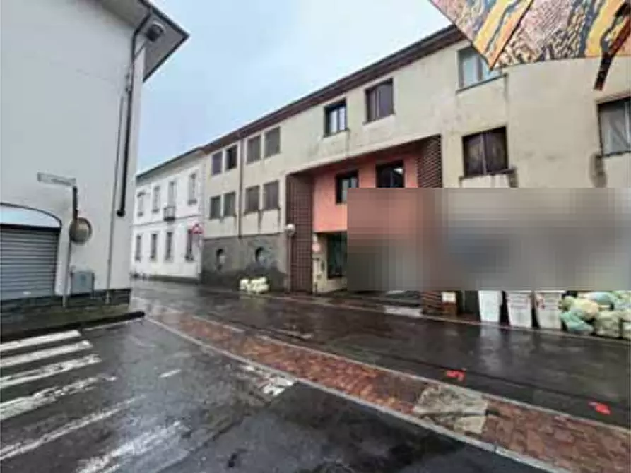 Immagine 3 di Appartamento in vendita  in Via Umberto I a Pessano Con Bornago