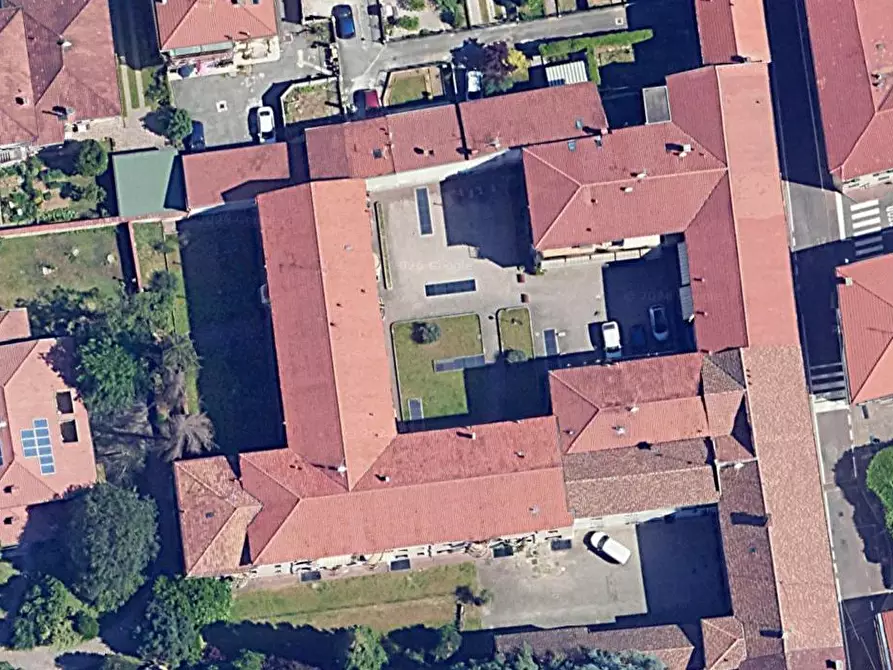 Immagine 19 di Appartamento in vendita  in Via Umberto I a Pessano Con Bornago