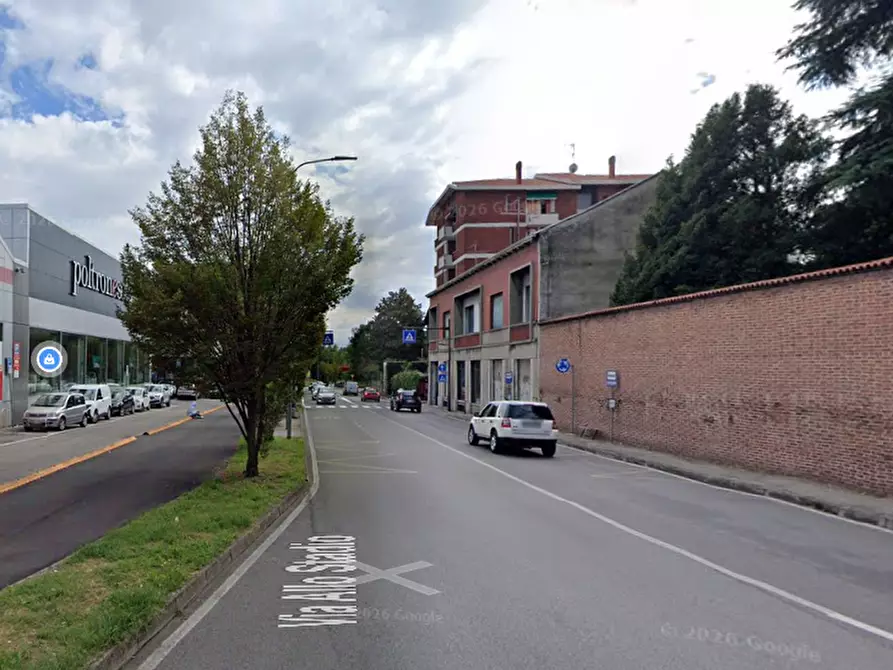 Immagine 9 di Negozio in vendita  in Via allo Stadio a Seregno