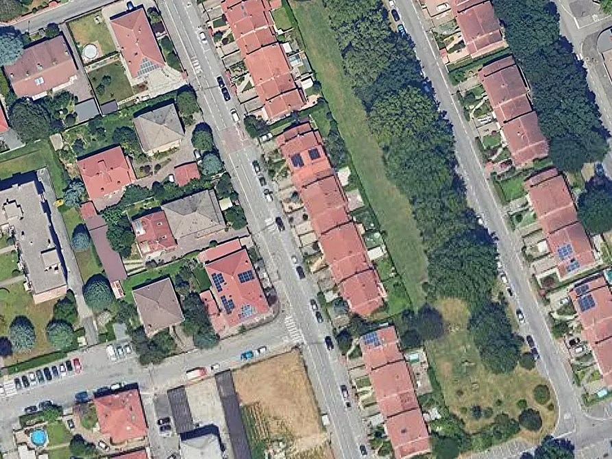 Immagine 15 di Negozio in vendita  in Via Monte Rosa  a Bareggio