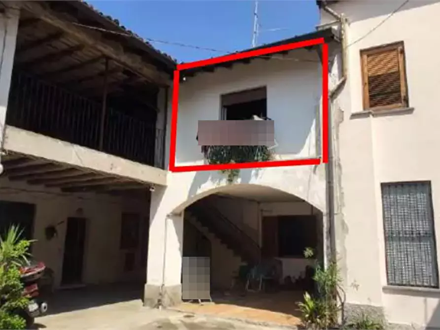 Immagine 1 di Appartamento in vendita  in Via Alessandro Volta  a Rovello Porro