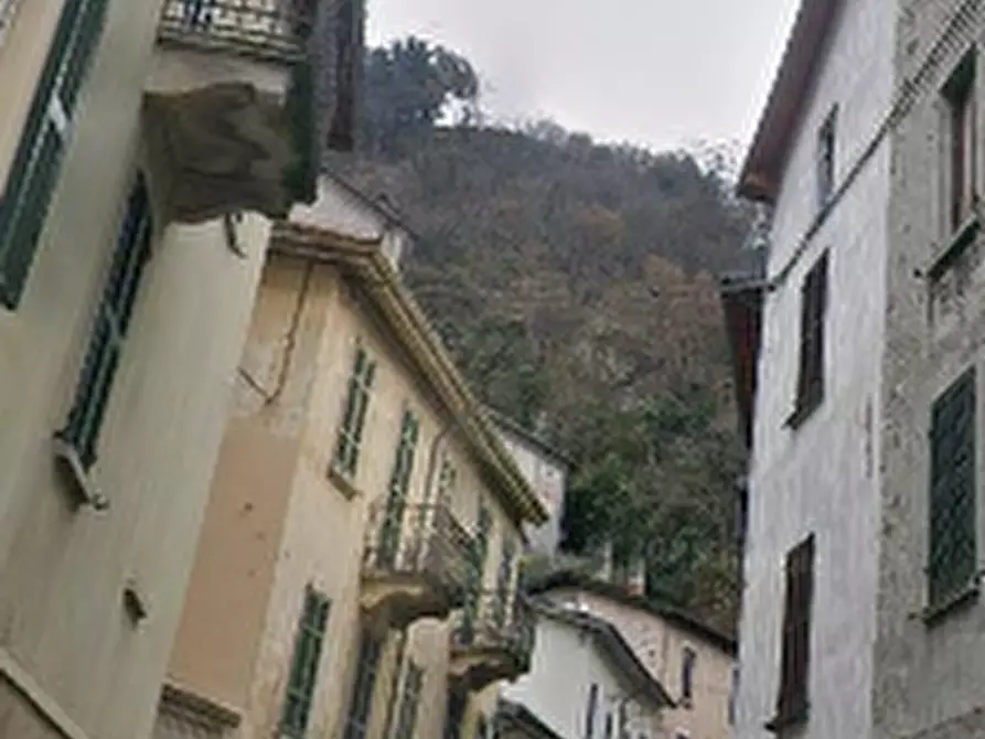 Immagine 12 di Porzione di casa in vendita  in Via Trebisonda a Valsolda