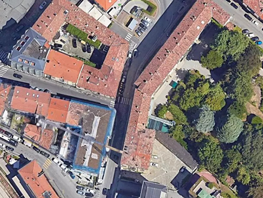 Immagine 6 di Negozio in vendita  in Via Alessandro Manzoni a Como