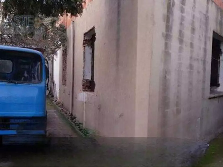 Immagine 2 di Appartamento in vendita  in Via XXV Aprile a Pula