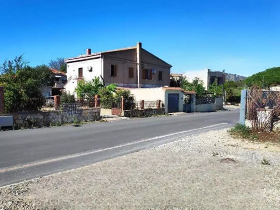 Immagine 1 di Appartamento in vendita  in Via Santa Barbara a Carbonia