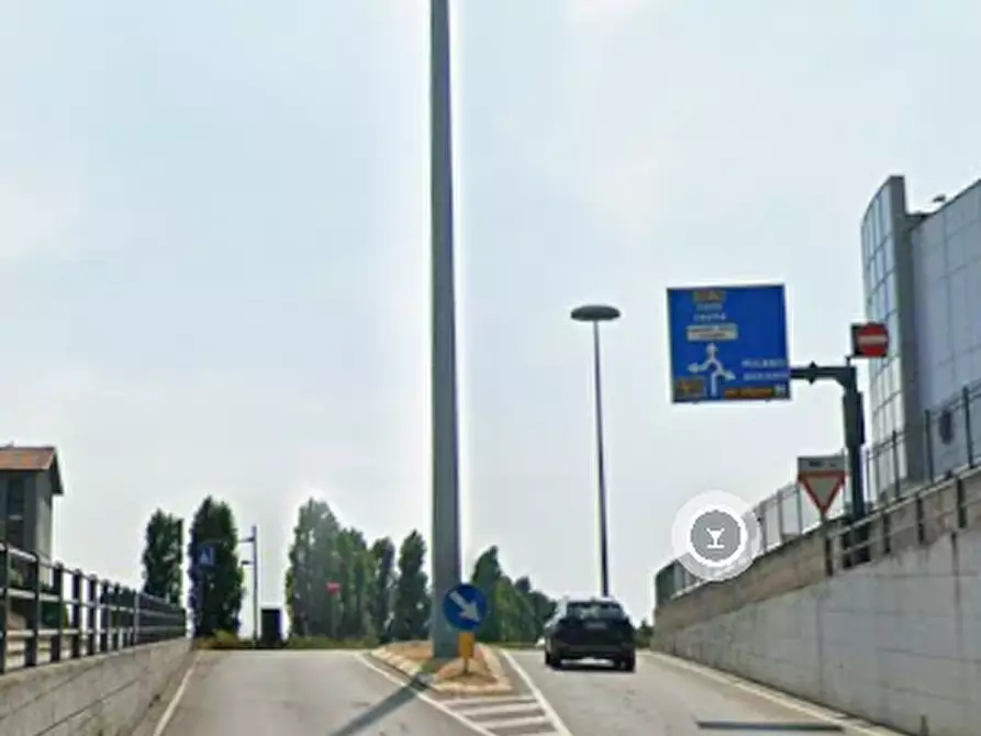 Immagine 4 di Capannone industriale in vendita  in Via Balilla a Romano Di Lombardia