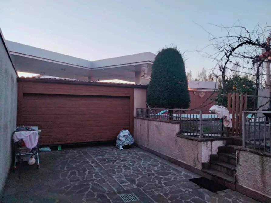 Immagine 3 di Villetta a schiera in vendita  in Via Papa Giovanni XXIII a Cologno Al Serio