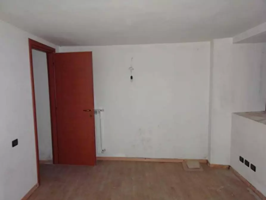 Immagine 17 di Appartamento in vendita  in Via Cà Astori a Dossena