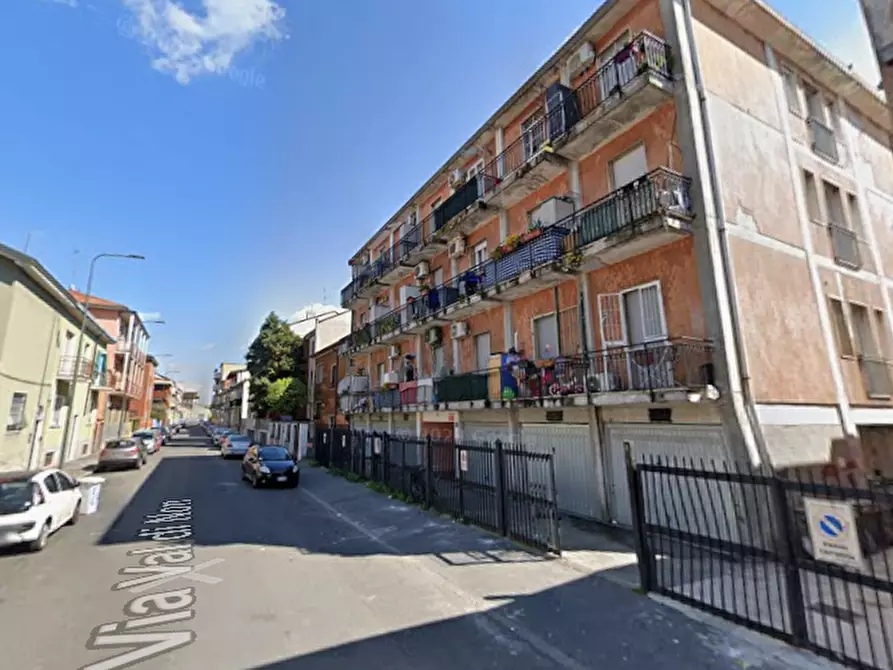 Immagine 3 di Appartamento in vendita  in Via Val di Non a Milano