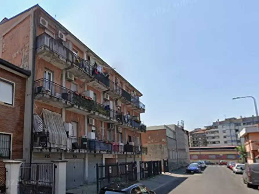 Immagine 5 di Appartamento in vendita  in Via Val di Non a Milano