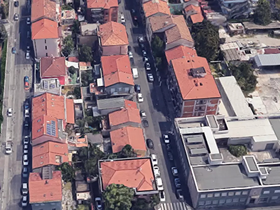 Immagine 12 di Appartamento in vendita  in Via Val di Non a Milano