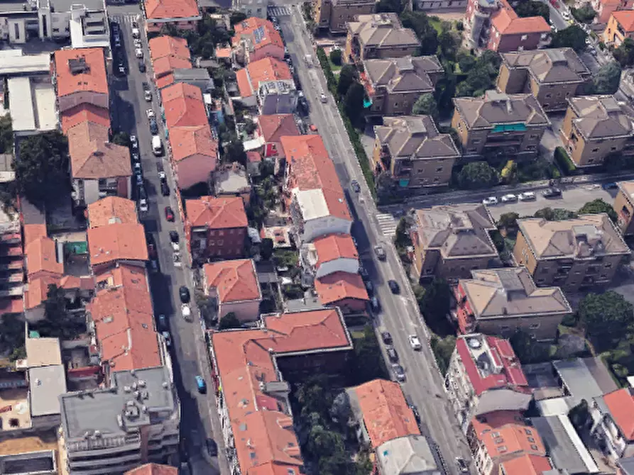 Immagine 16 di Appartamento in vendita  in Via Val di Non a Milano