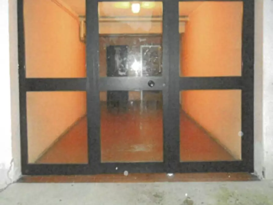 Immagine 20 di Appartamento in vendita  in Via Val di Non a Milano