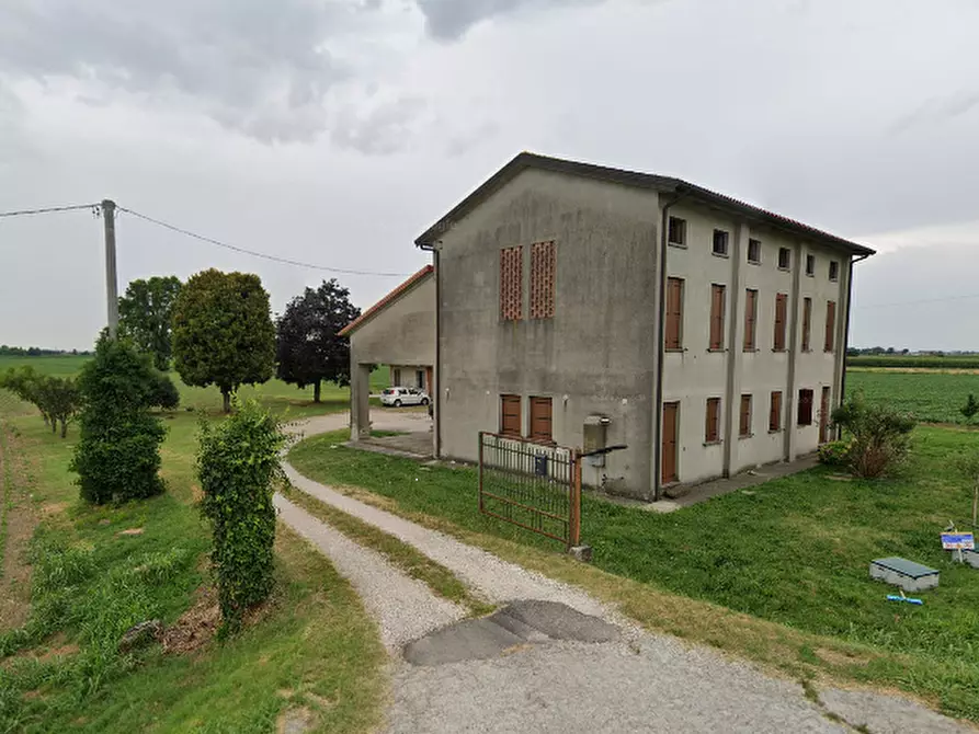 Immagine 3 di Villa in vendita  in Via Arzaron a Villa Estense