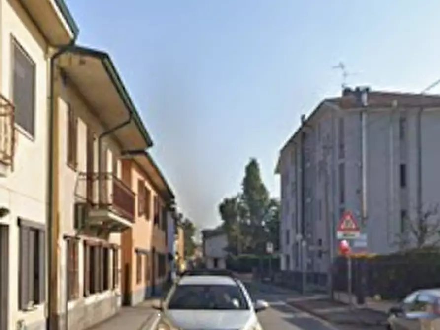 Immagine 4 di Appartamento in vendita  in Via Piave a Lodi Vecchio
