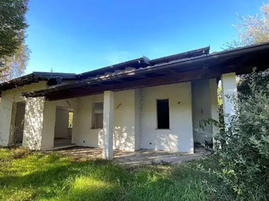 Immagine 1 di Casa indipendente in vendita  in via Vecchia per Gambolò a Vigevano